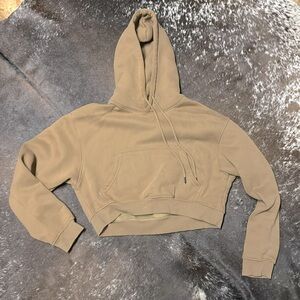 Cropped hoodie